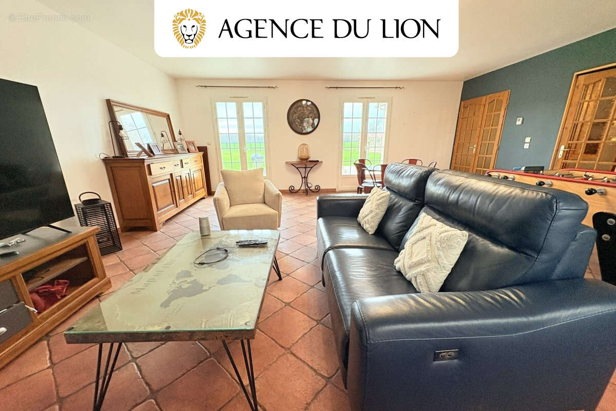 Maison traditionnelle de qualité – Géothermie – Terrain 2 900 m² - photo 7