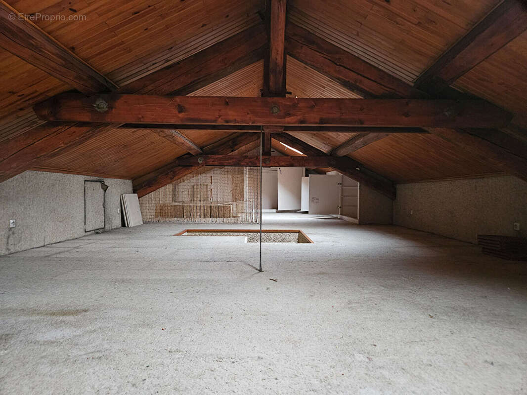 Appartement à BOURGOIN-JALLIEU