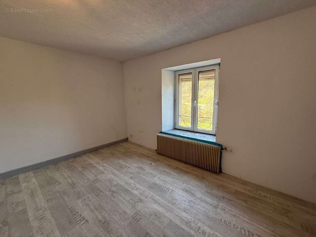 Maison 200 m² à Darney  - photo 9