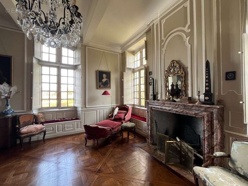 ELEGANT CHATEAU XVIIIs, sans travaux, sur 1 hectare clos de murs, jardin paysagé, chapelle, orangerie, dépendances, pour famille - photo 80