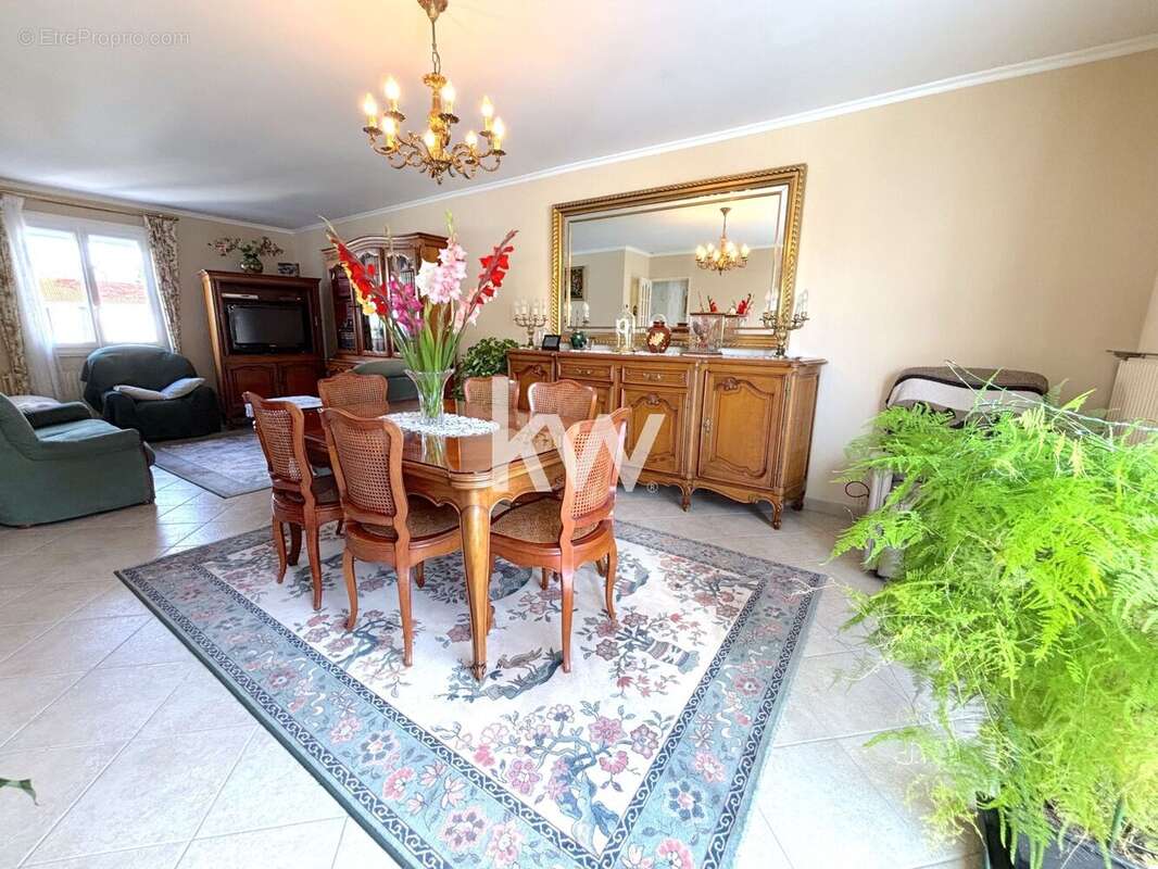 Maison à CORBEIL-ESSONNES