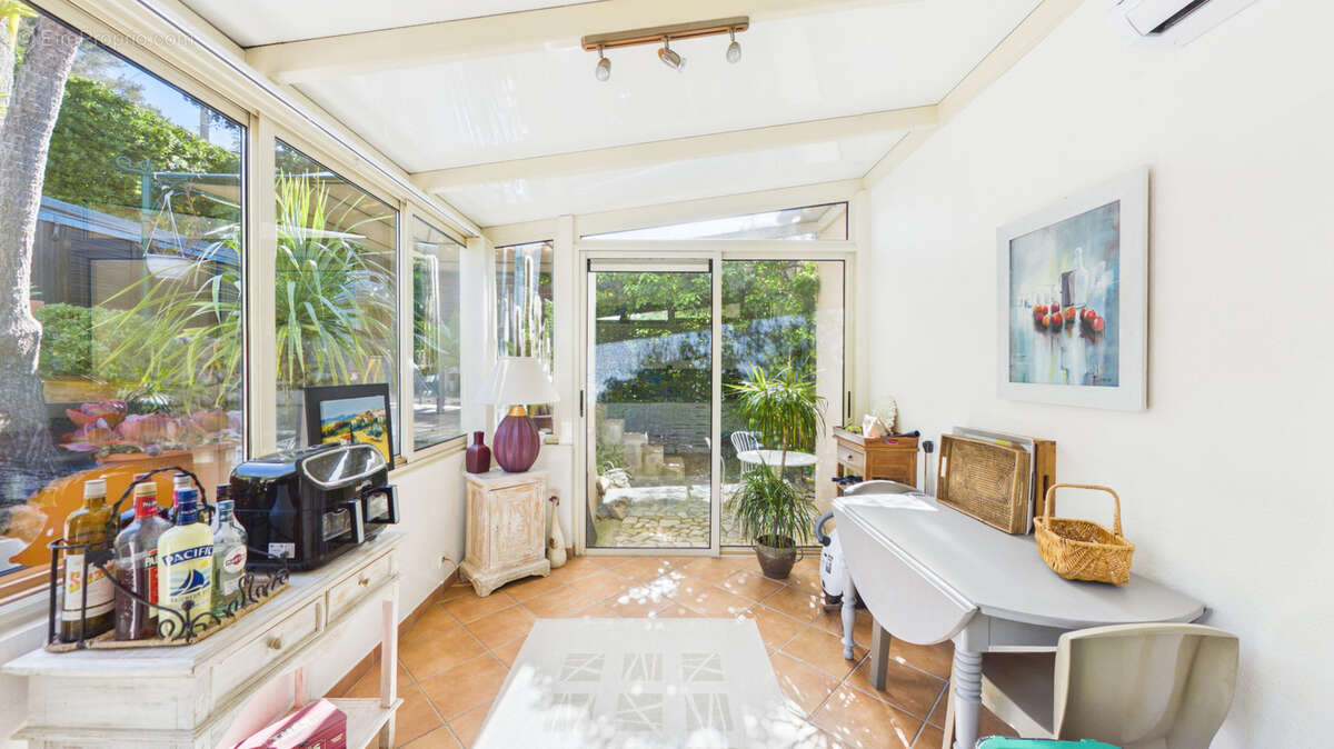 Maison à CARQUEIRANNE