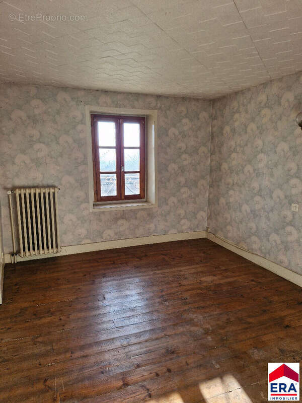 Maison à LES AVENIERES