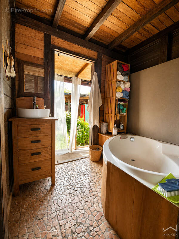 Maison à PETITE-ILE