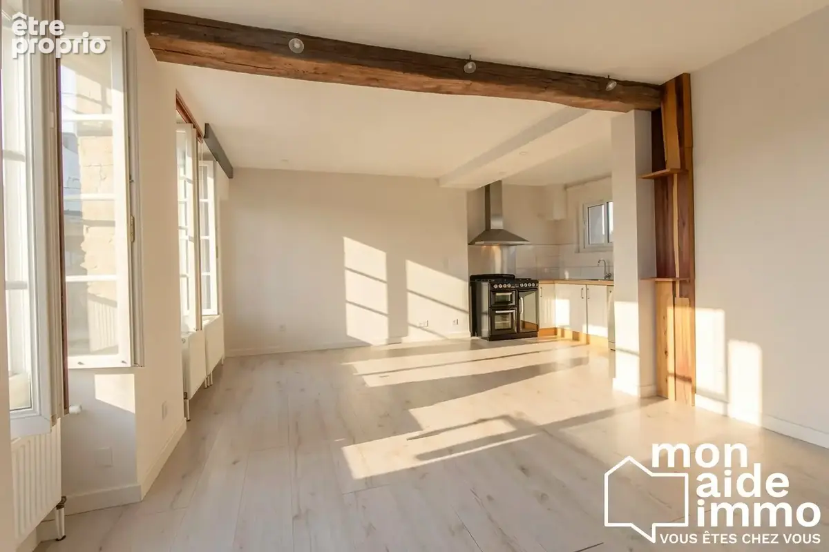 Maison 170 m² à Surgeres  - photo 5
