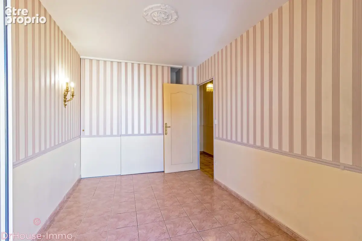 Appartement 3 pièces 62 m² à vendre à Cavalaire-Sur-Mer (83240) - photo 27