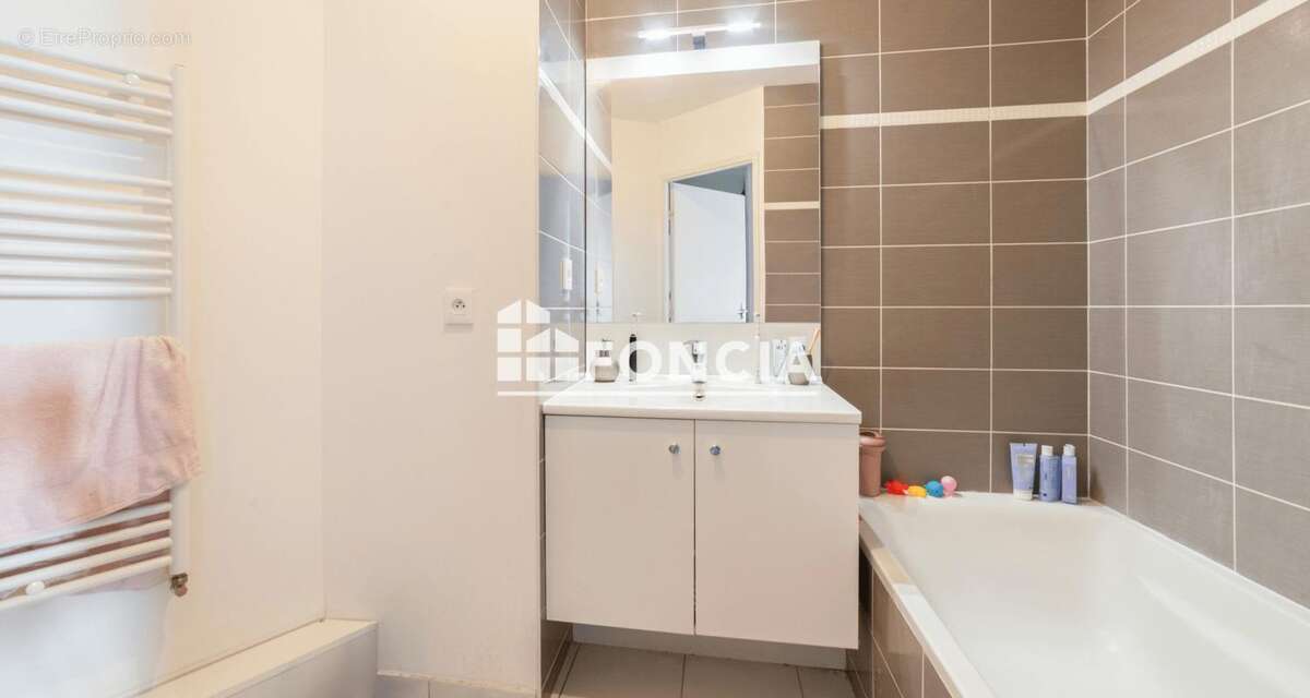 Appartement à LYON-7E