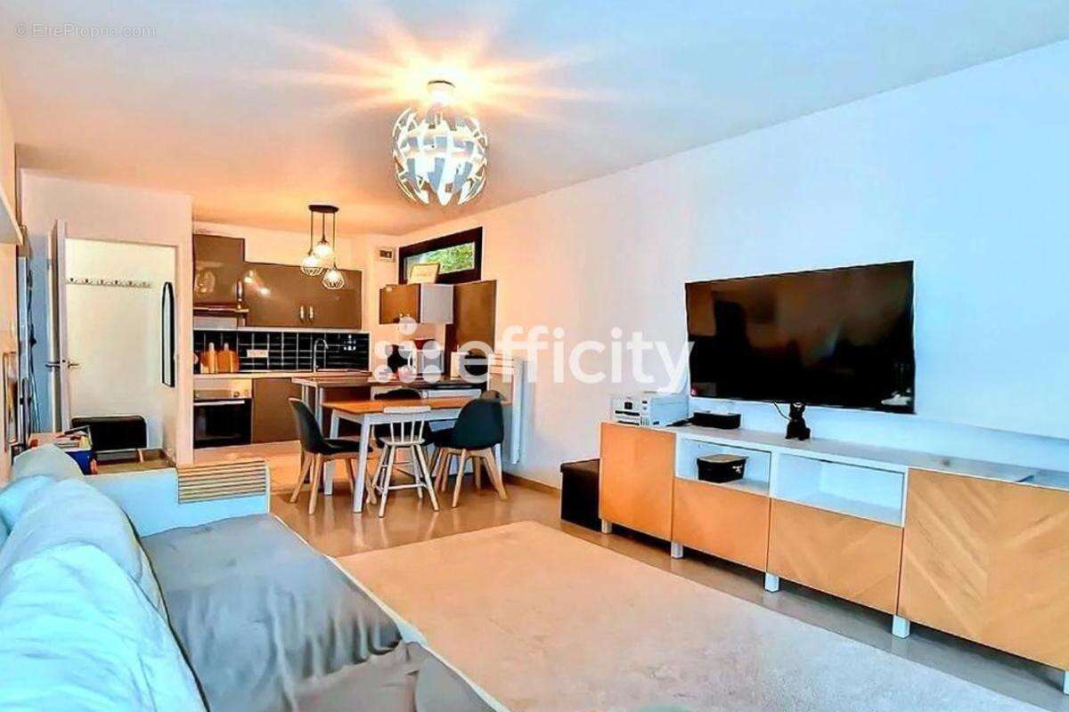 Appartement à LIMEIL-BREVANNES