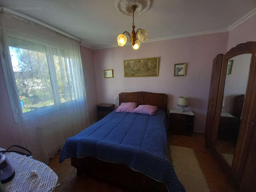 Maison à MONTAYRAL