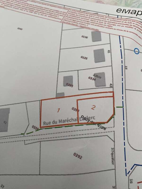 Terrain à PACY-SUR-EURE