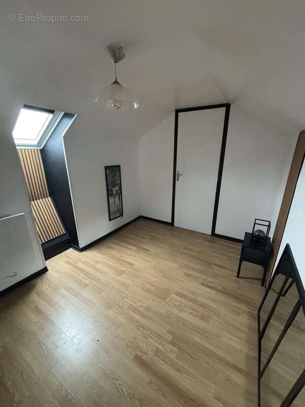 Maison à SAINS-EN-AMIENOIS