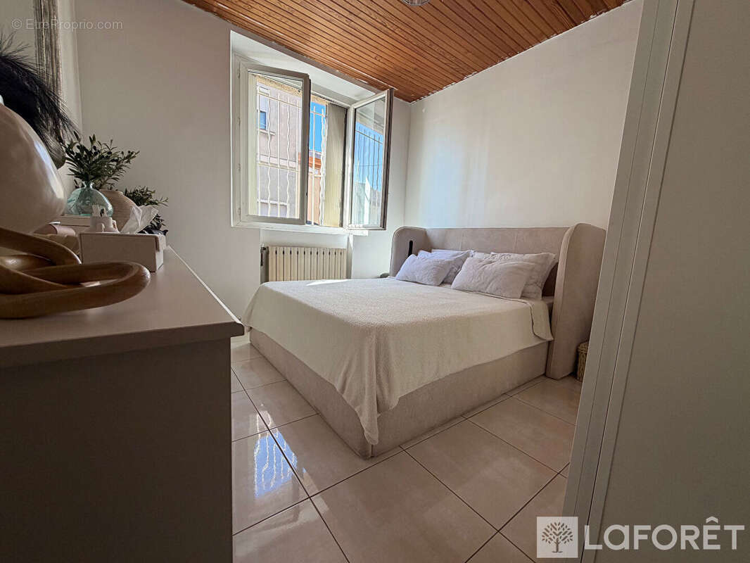Appartement à MARSEILLE-15E