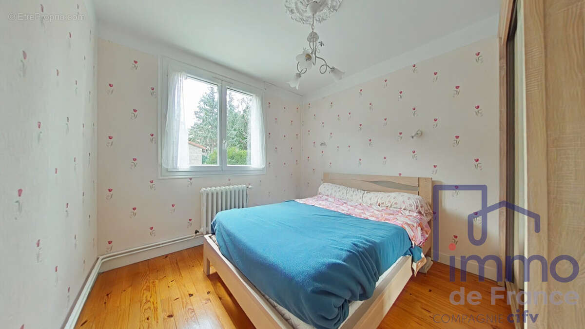 Appartement 64 m² à Saint-Etienne  - photo 7
