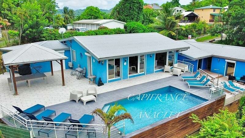 Maison à LES TROIS-ILETS