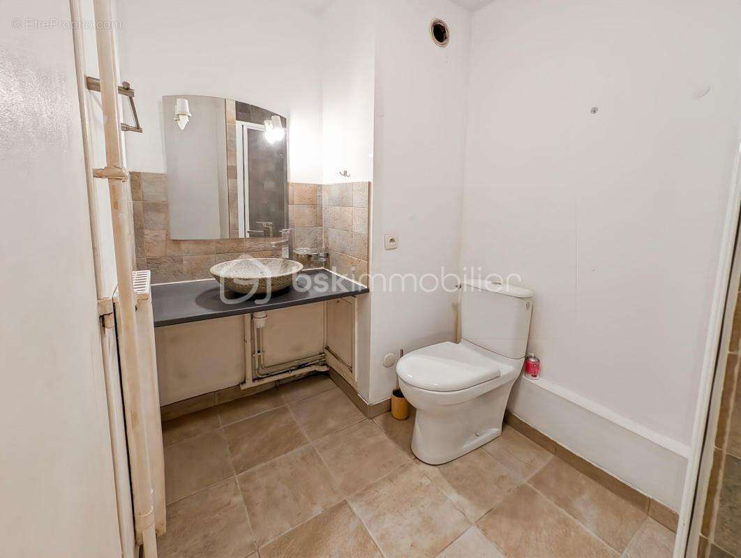 Grand studio avec parking balcon et cave a 10 minutes de la gare rer a et e val de fontenay - photo 5