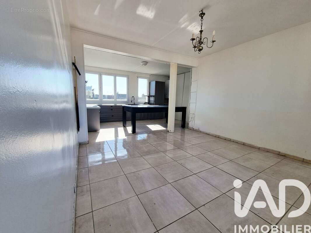 Photo 4 - Appartement à SAINT-QUENTIN