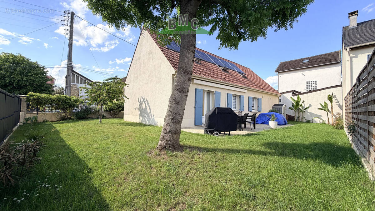 Maison à LE PLESSIS-BOUCHARD