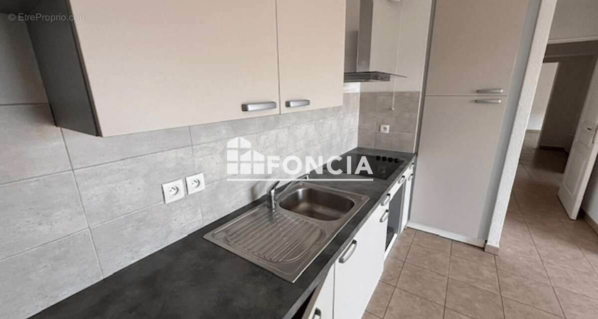 Appartement à VALLAURIS