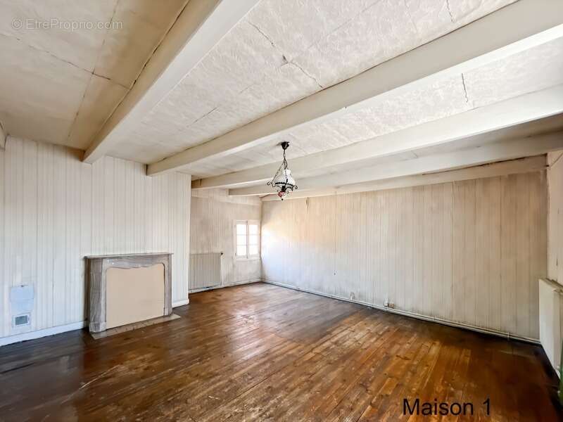  Ensemble immobilier– Commune de Cuves - photo 11