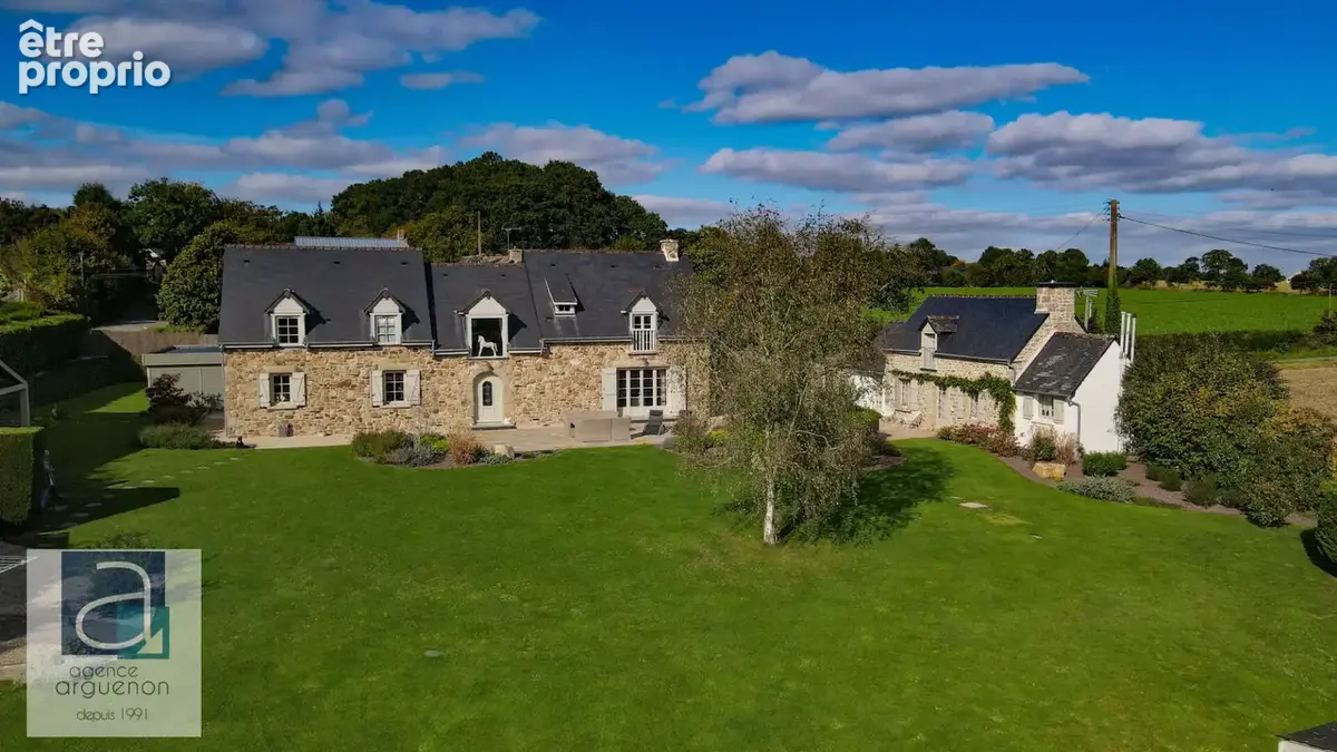 Maison à JUGON-LES-LACS