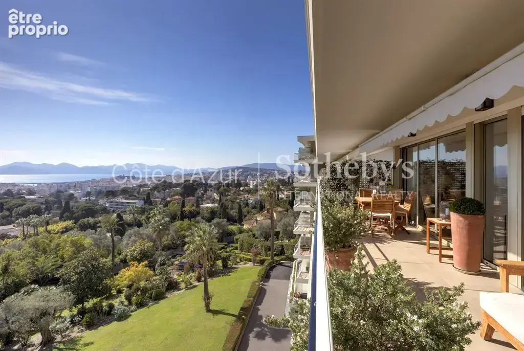Cannes Californie 3 pièces rénové avec vue panoramique sur la baie de Cannes - photo 12