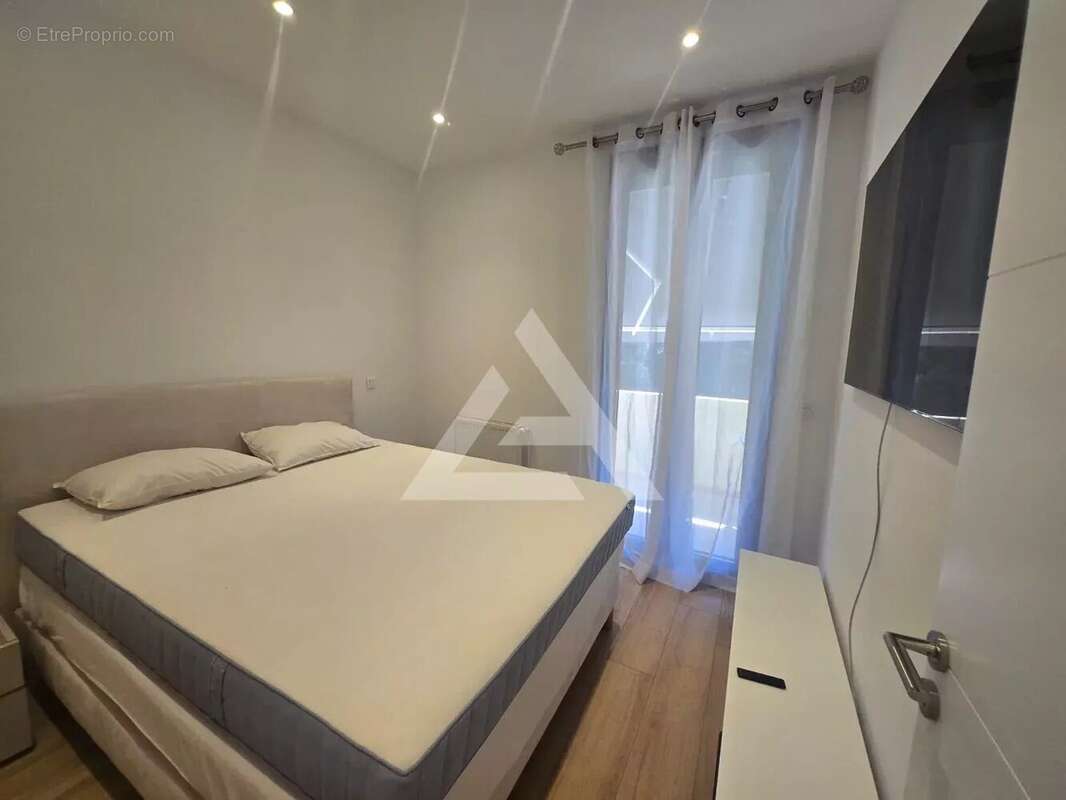 Appartement à ROQUEBRUNE-CAP-MARTIN