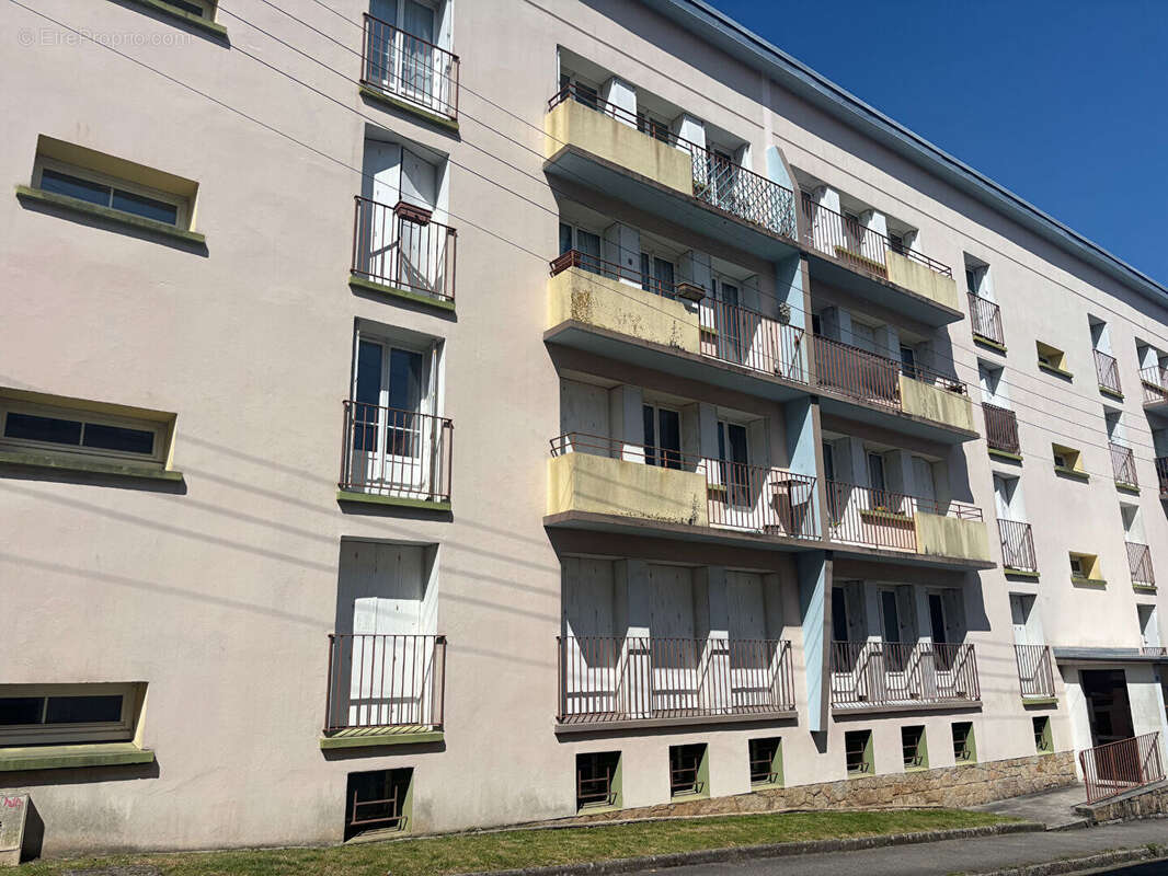 Appartement  3 chambres - 77 m2 - photo 2