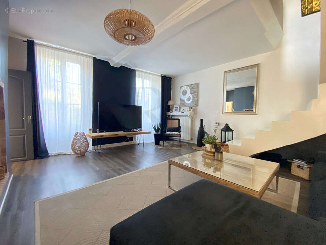 Maison à SILLY-EN-GOUFFERN