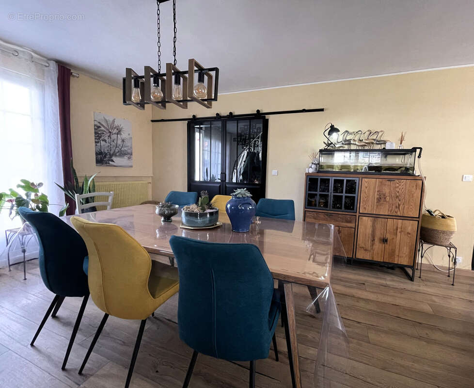 Maison à COULOUNIEIX-CHAMIERS