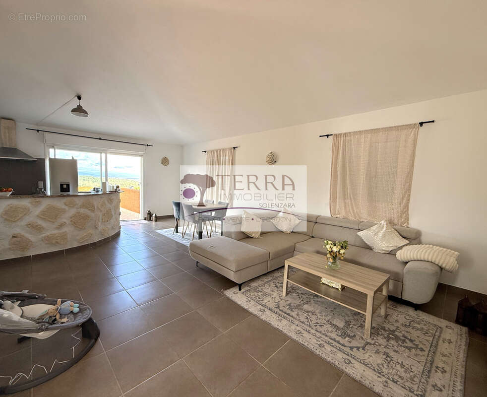Appartement à SARI-SOLENZARA