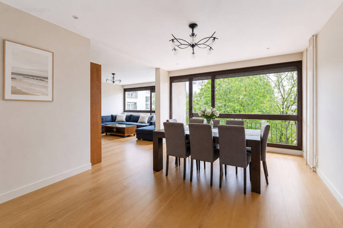 Appartement à PARIS-19E