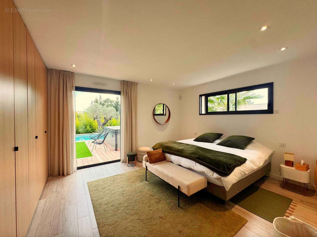 Maison à SAINT-RAPHAEL