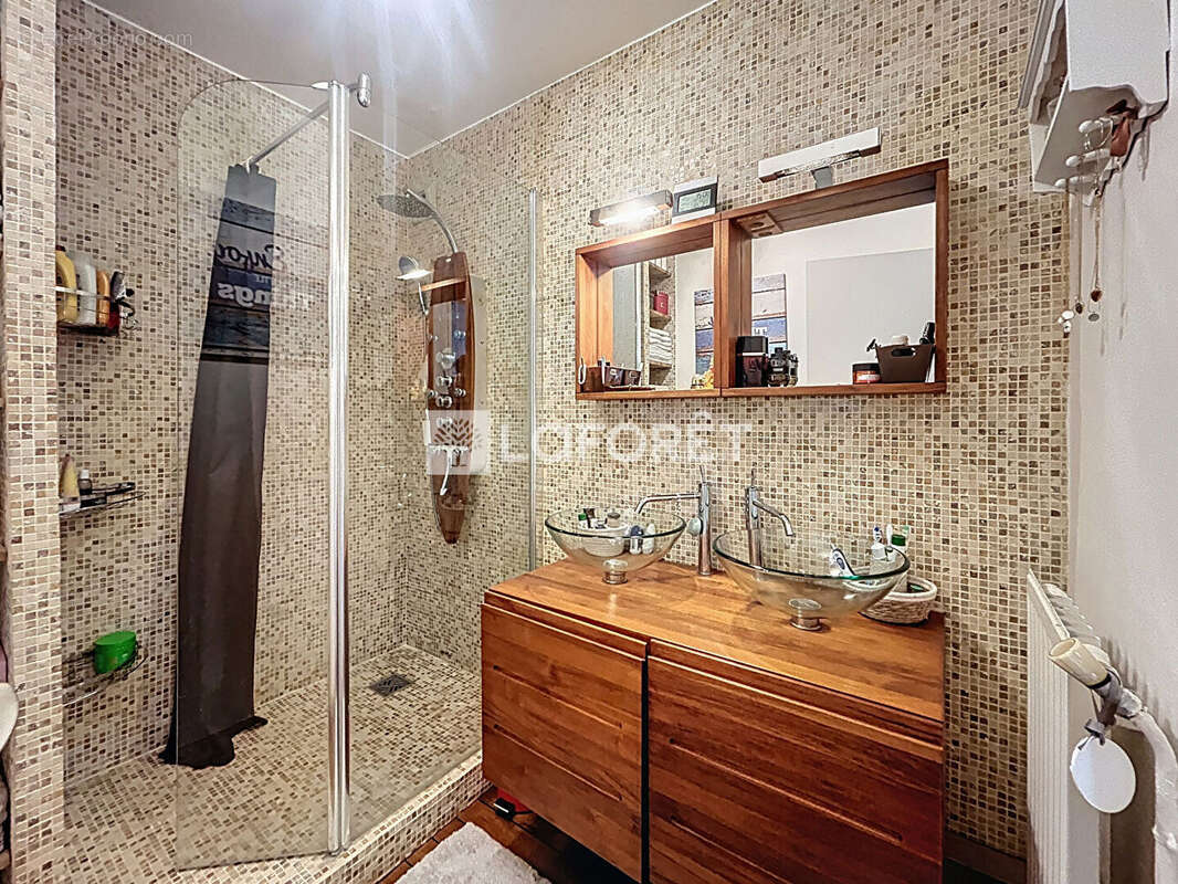 Appartement à VERNEUIL-SUR-SEINE