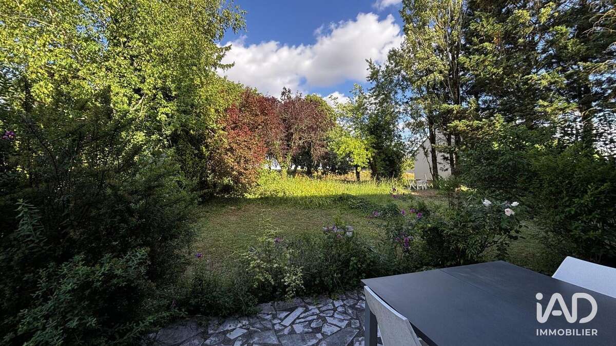 Maison 240 m² à Chateau-Landon  - photo 2