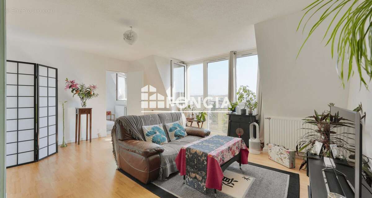 Appartement à LE PLESSIS-ROBINSON