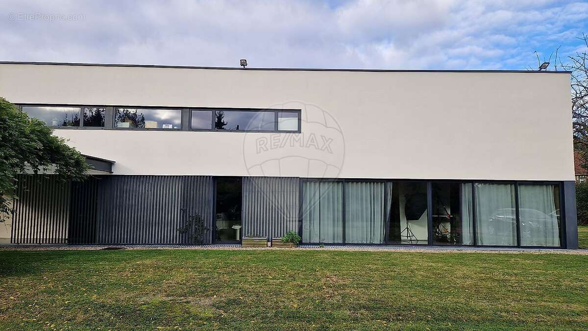 Maison à SAINT-AUBIN-CELLOVILLE