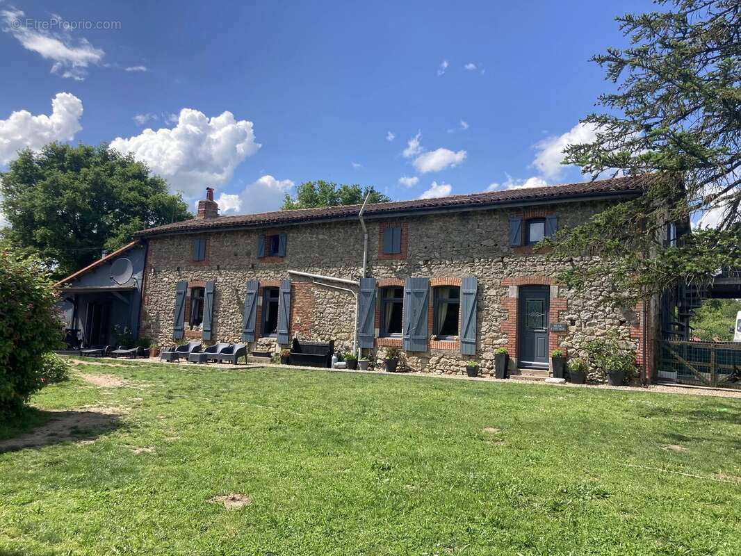 Maison à VASLES