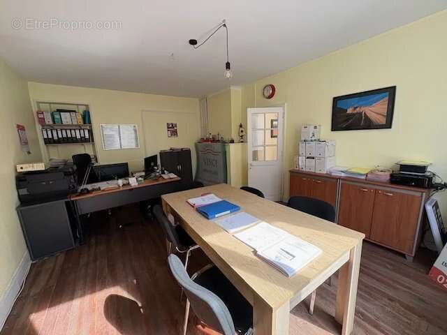 Appartement à SAVIGNE-SUR-LATHAN