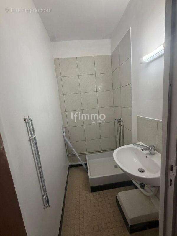Studio proche centre et transports urbains - photo 12