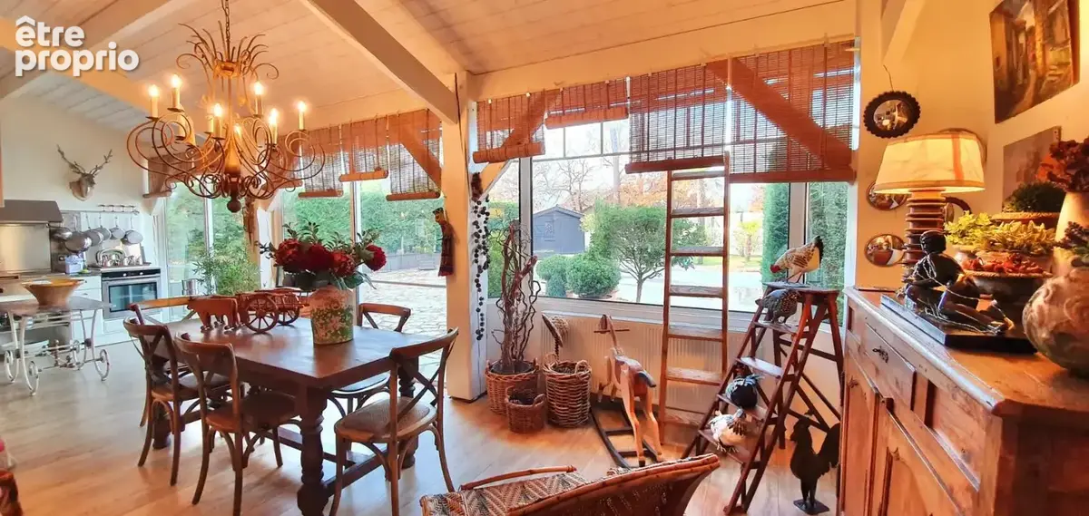 Maison avec piscine et grand garage - photo 10