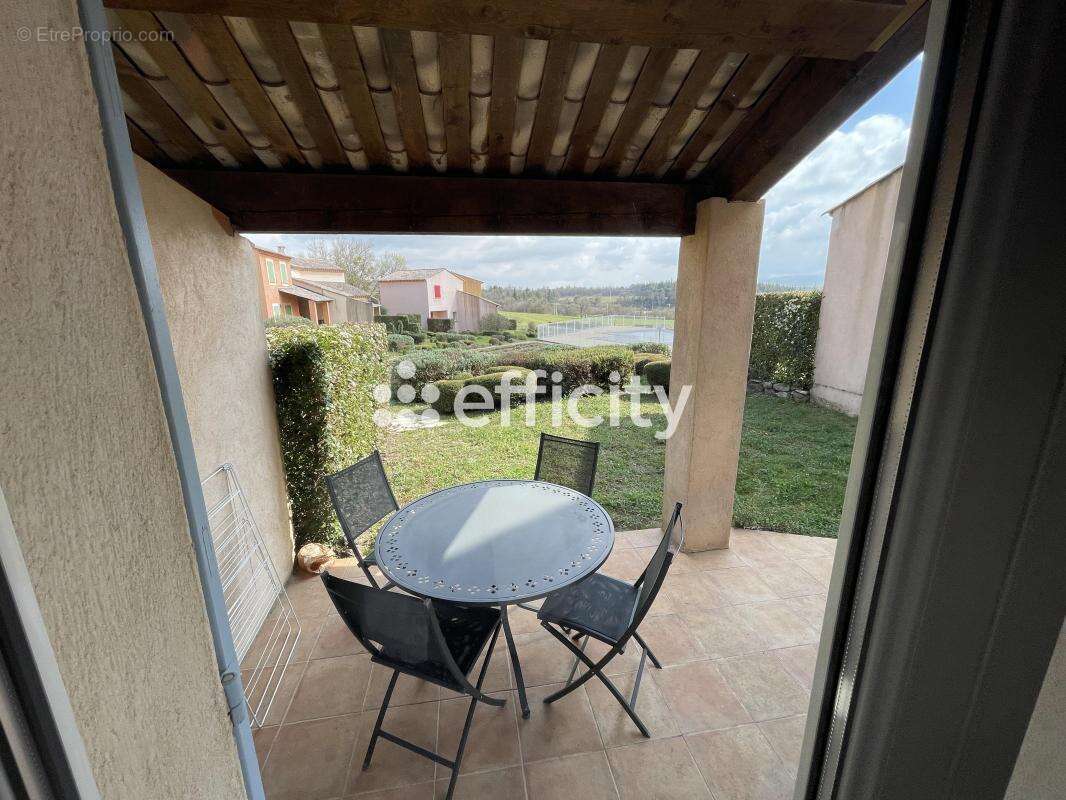 Appartement à SAINT-TRINIT