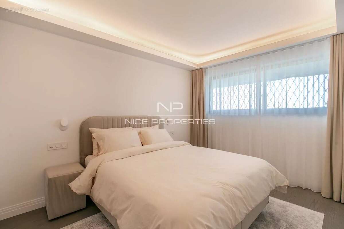 Appartement à VILLENEUVE-LOUBET