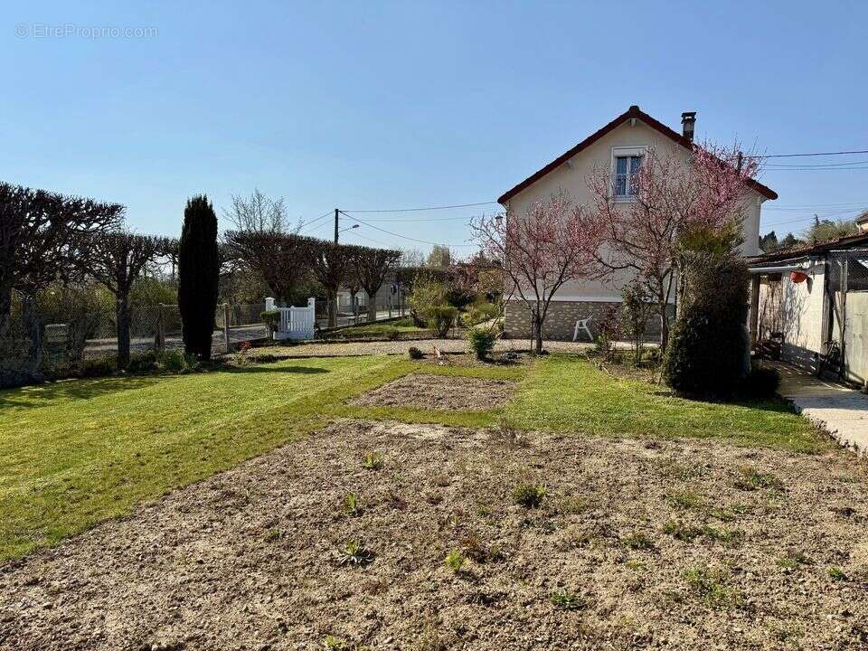 Maison à DONNEMARIE-DONTILLY