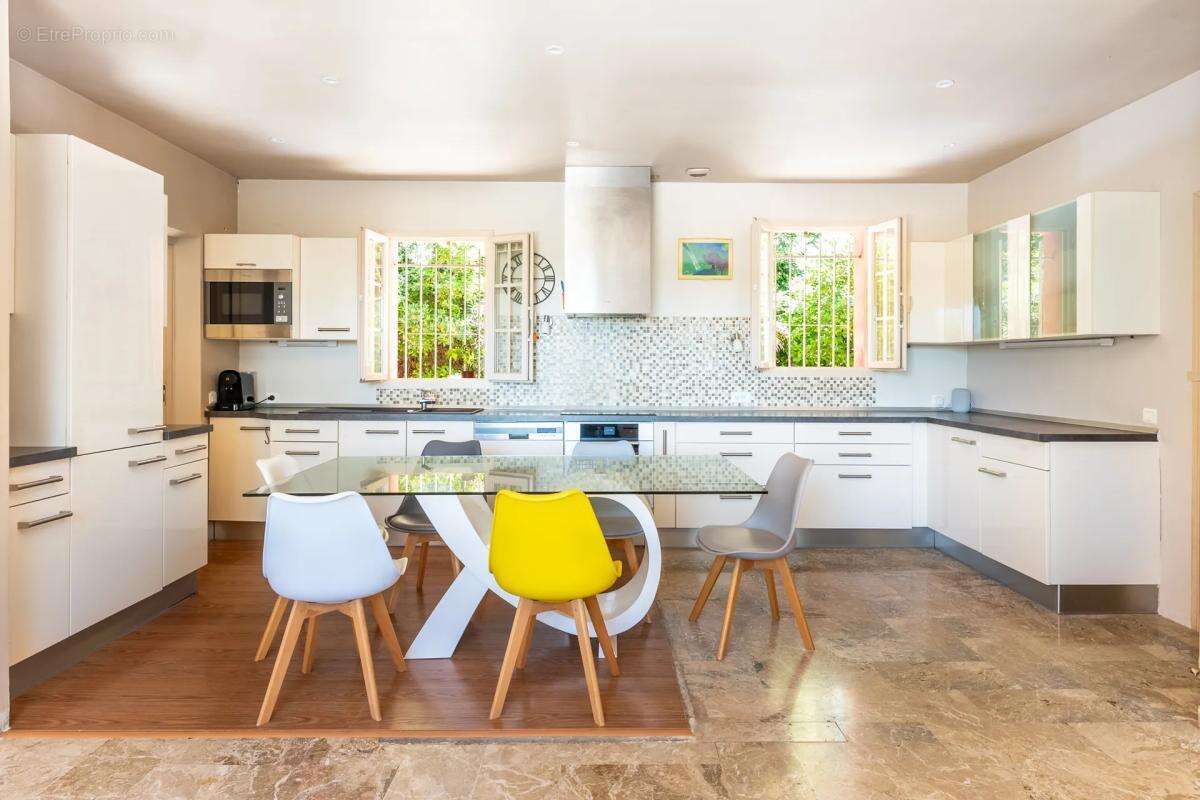 Maison à AUBAGNE