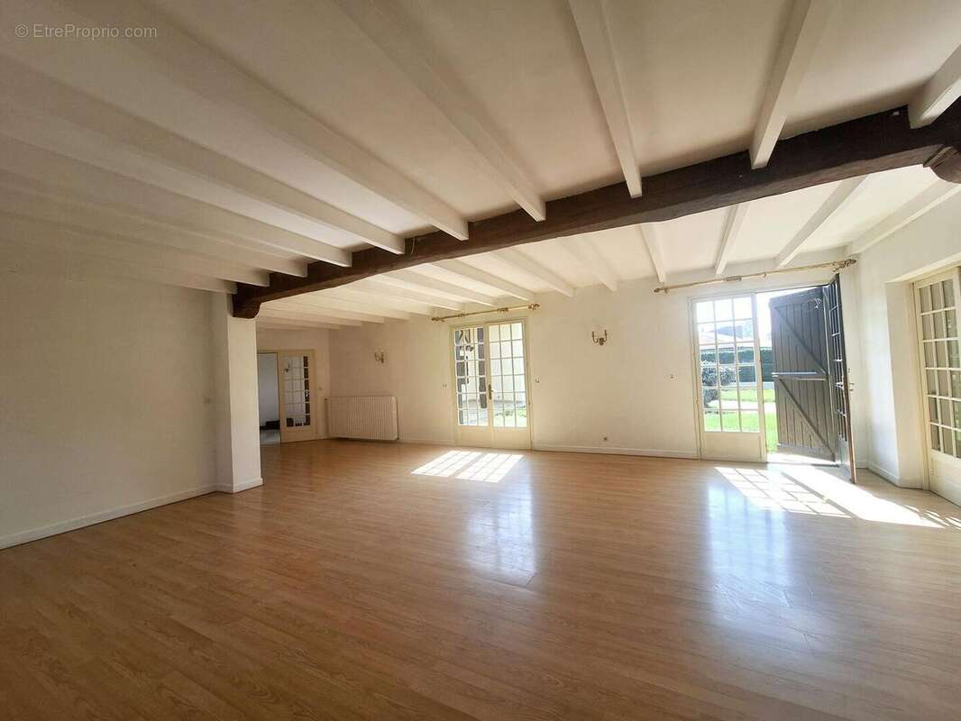 Prix en baisse ! A vendre Haute-Garonne (31) : Maison de village indépendante avec 5 chambres, garage et terrain de 2 700m2 - photo 9