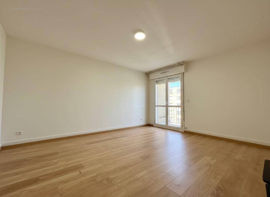 Appartement à EVRY