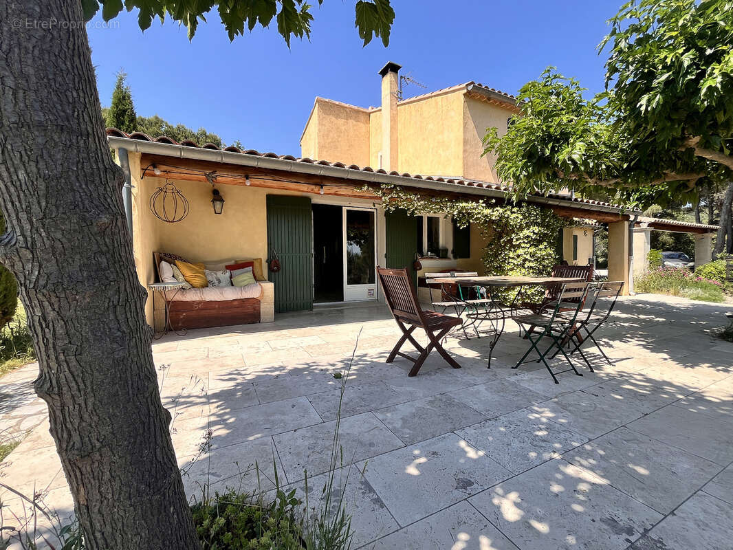 Maison à MODENE
