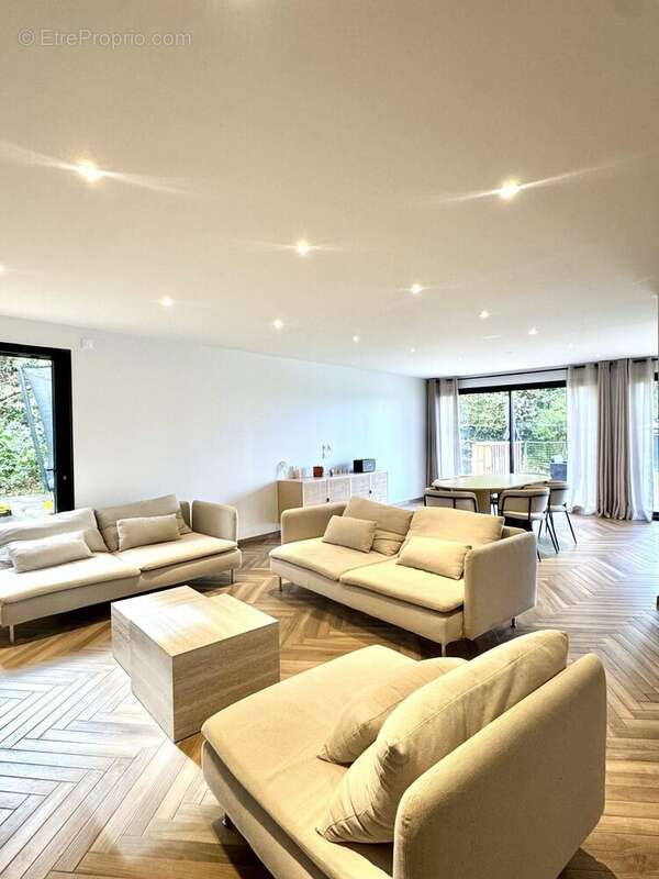 Maison à MONT-SAINT-AIGNAN