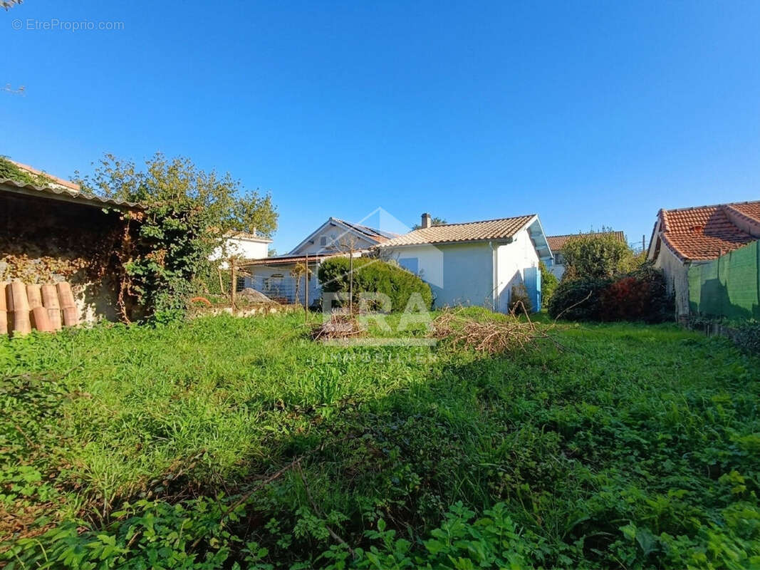 Maison à VILLENAVE-D'ORNON