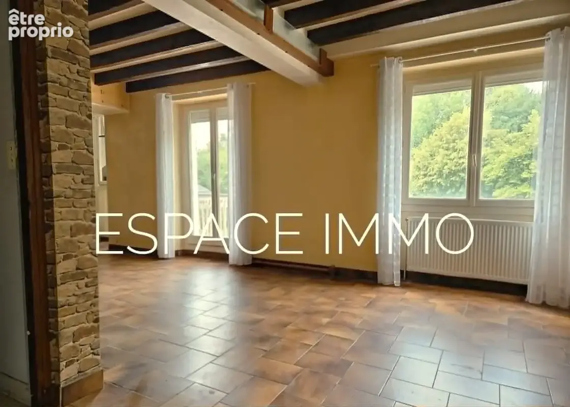 Maison à LE MONASTERE